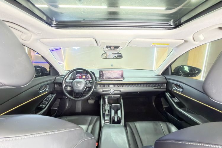 Used Honda Accord 2024 260TURBO Luxury Edition Headliner