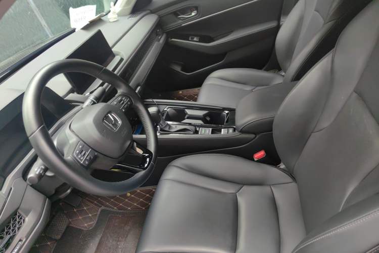 Used Honda Accord 2024 260TURBO Luxury Edition Left Front Seat