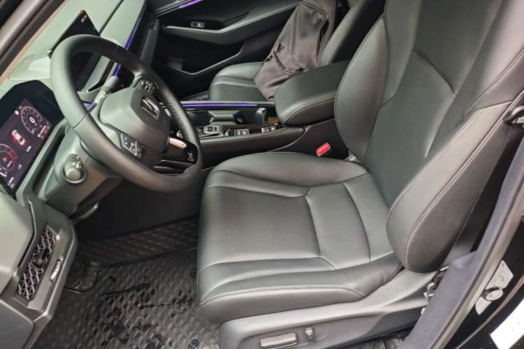 Used Honda Accord 2024 260TURBO Luxury Edition Left Front Seat