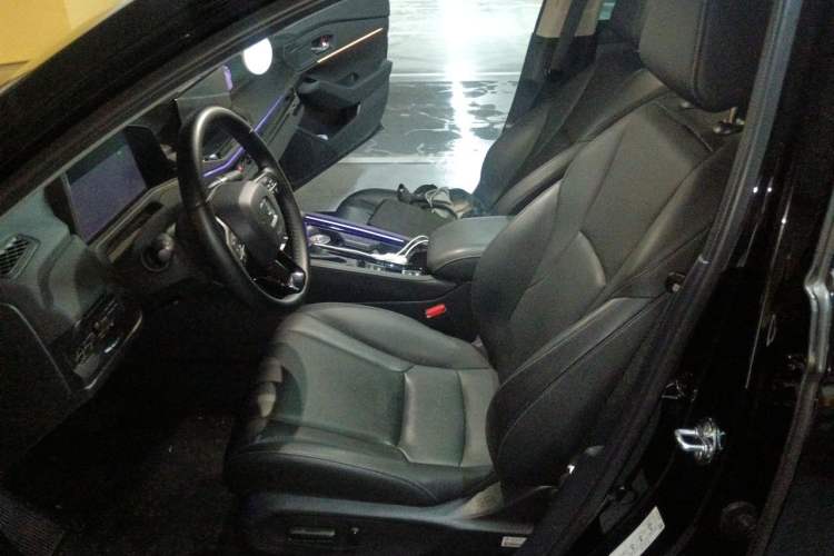 Used Honda Accord 2024 260TURBO Luxury Edition Left Front Seat