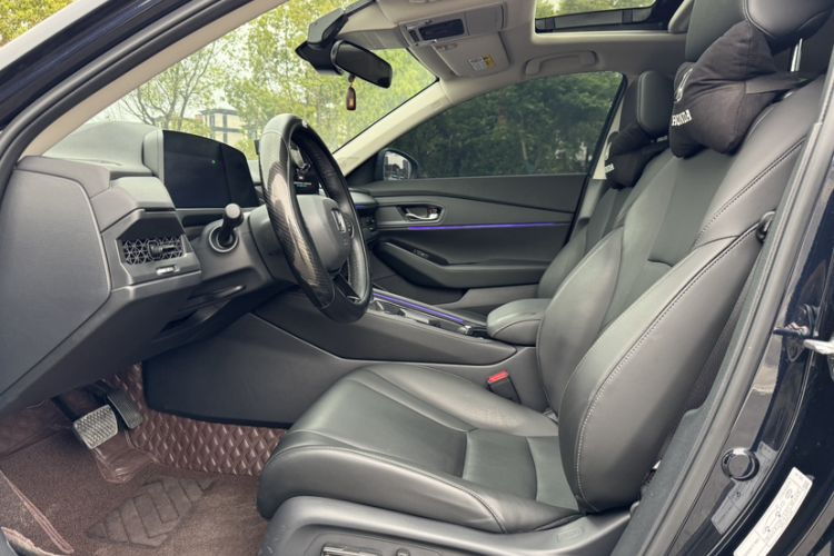 Used Honda Accord 2024 260TURBO Luxury Edition Left Front Seat
