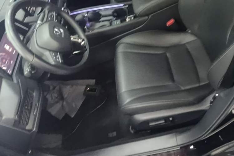 Used Honda Accord 2024 260TURBO Luxury Edition Left Front Seat