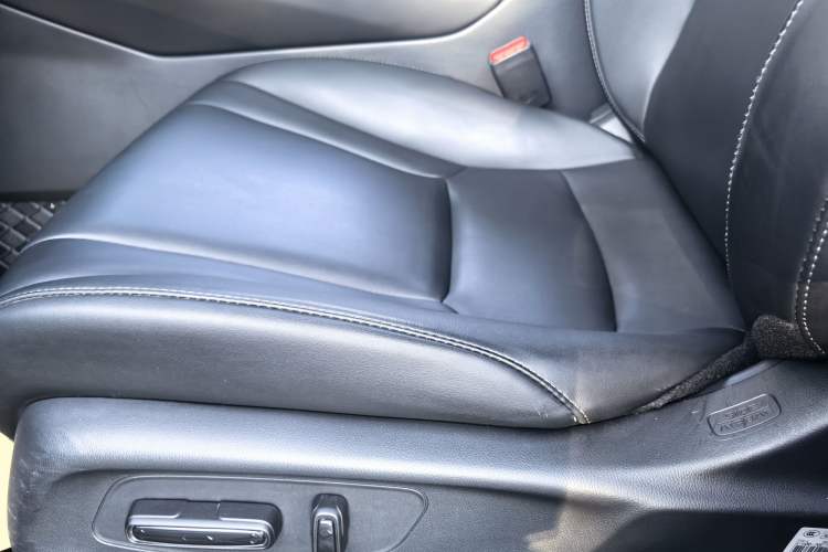Used Honda Accord 2024 260TURBO Luxury Edition Left Front Seat