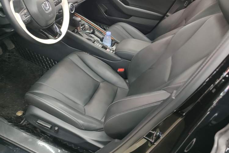 Used Honda Accord 2024 260TURBO Luxury Edition Left Front Seat