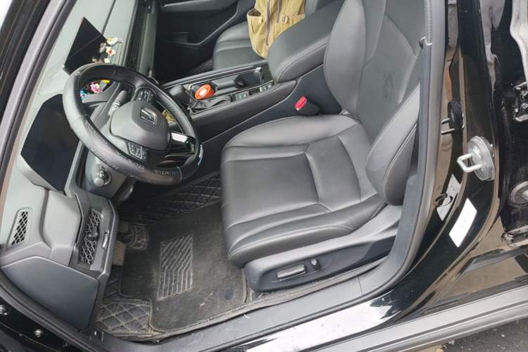 Used Honda Accord 2024 260TURBO Luxury Edition Left Front Seat