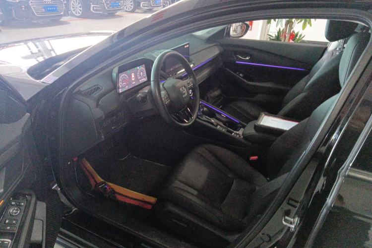 Used Honda Accord 2024 260TURBO Luxury Edition Left Front Seat