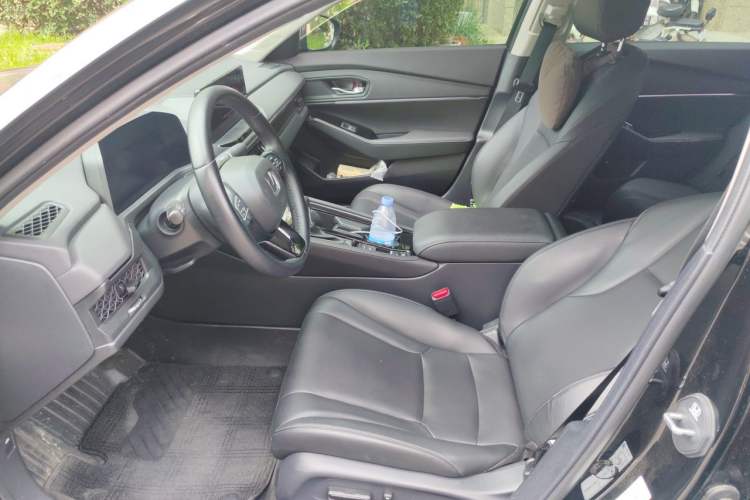 Used Honda Accord 2024 260TURBO Luxury Edition Left Front Seat