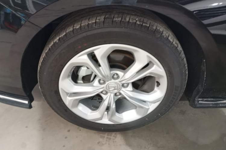 Used Honda Accord 2024 260TURBO Luxury Edition Left Front Wheel Hub