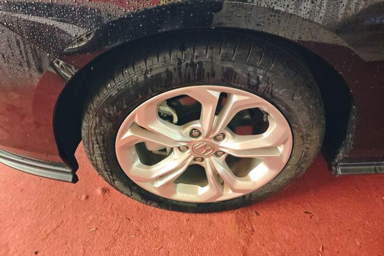 Used Honda Accord 2024 260TURBO Luxury Edition Left Front Wheel Hub