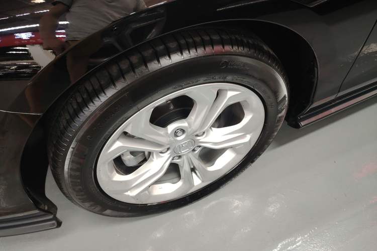 Used Honda Accord 2024 260TURBO Luxury Edition Left Front Wheel Hub