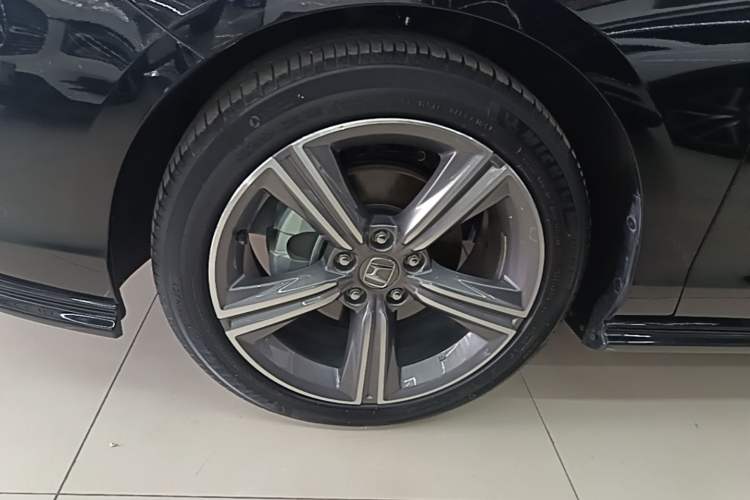Used Honda Accord 2024 260TURBO Prestige Edition Left Front Wheel Hub