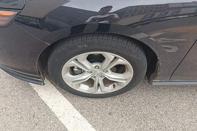 Used Honda Accord 2024 260TURBO Luxury Edition Left Front Wheel Hub