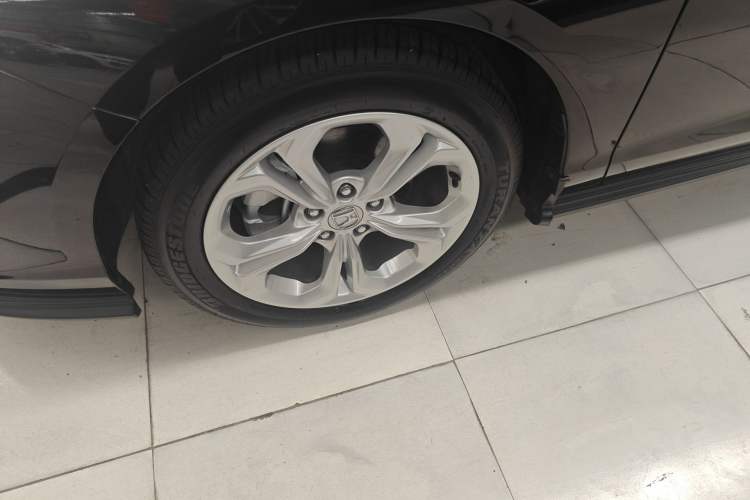 Used Honda Accord 2024 260TURBO Luxury Edition Left Front Wheel Hub