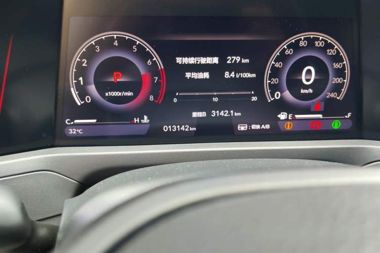 Used Honda Accord 2024 260TURBO Luxury Edition Odometer Close Up