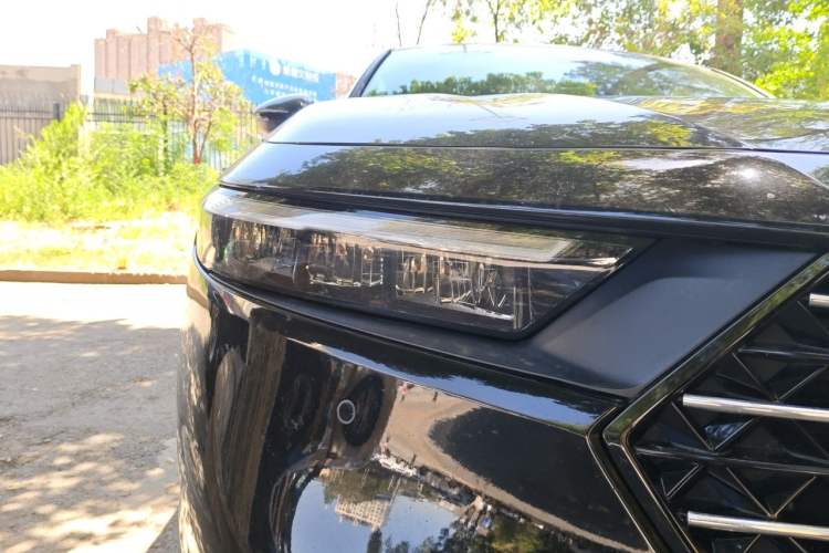 Used Honda Accord 2024 260TURBO Luxury Edition Right Front Headlight