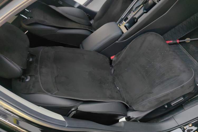Used Honda Accord 2024 260TURBO Luxury Edition Right Front Seat