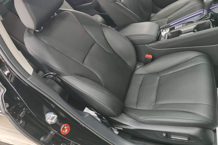 Used Honda Accord 2024 260TURBO Luxury Edition Right Front Seat
