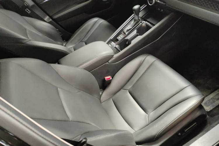 Used Honda Accord 2024 260TURBO Luxury Edition Right Front Seat