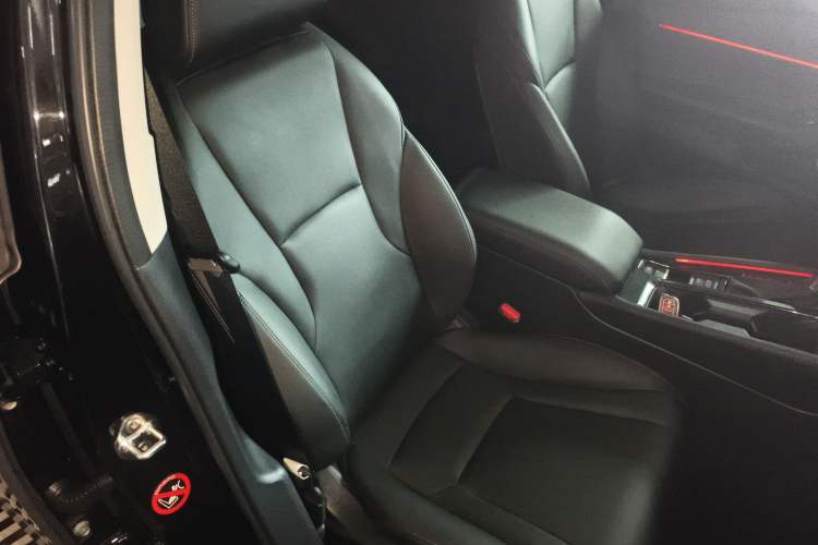Used Honda Accord 2024 260TURBO Luxury Edition Right Front Seat