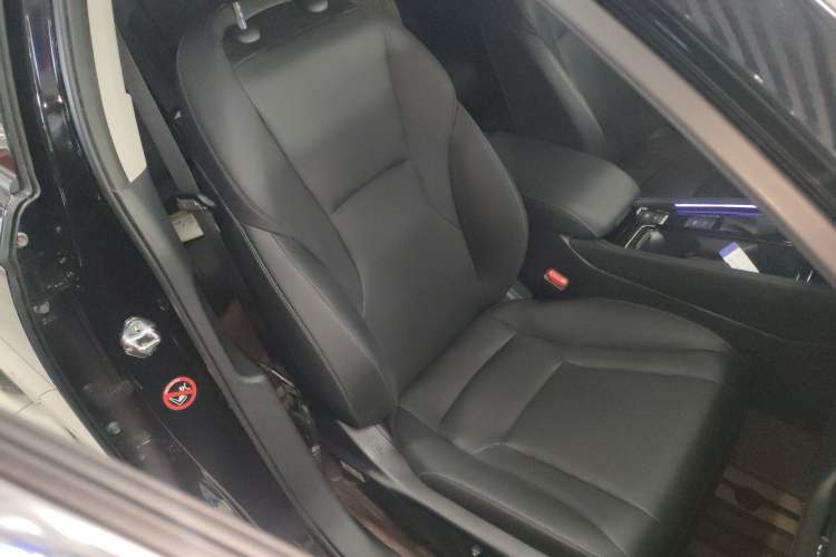 Used Honda Accord 2024 260TURBO Luxury Edition Right Front Seat