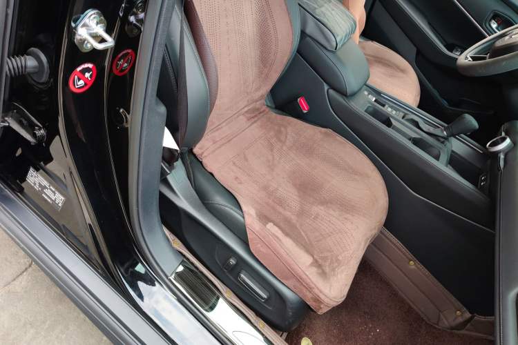 Used Honda Accord 2024 260TURBO Luxury Edition Right Front Seat