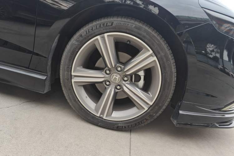 Used Honda Accord 2024 260TURBO Prestige Edition Right Front Wheel Hub