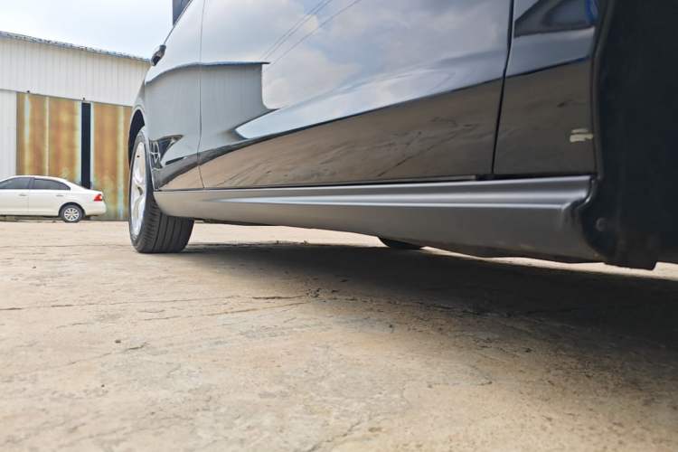 Used Honda Accord 2024 260TURBO Luxury Edition Right Side Sill
