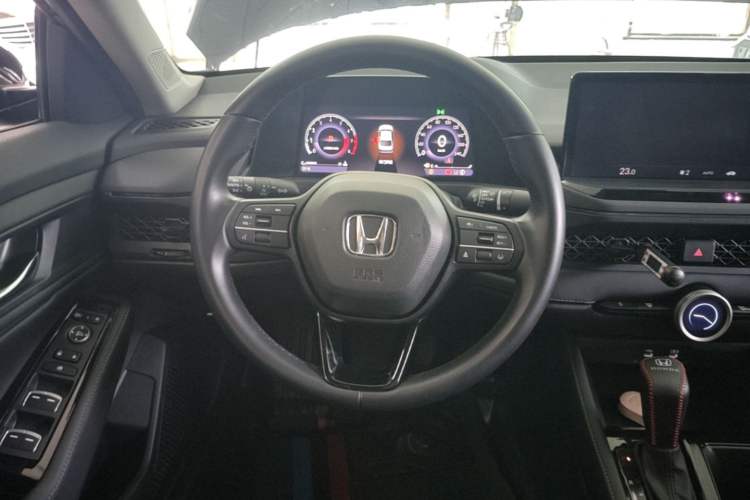 Used Honda Accord 2024 260TURBO Luxury Edition Steering Wheel