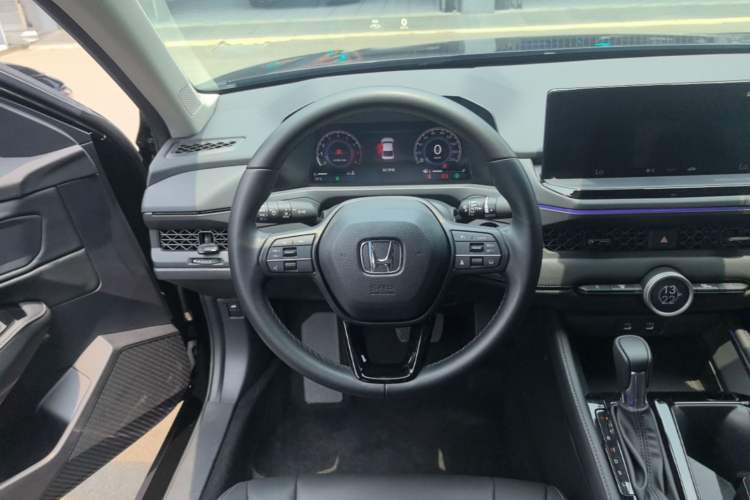 Used Honda Accord 2024 260TURBO Luxury Edition Steering Wheel