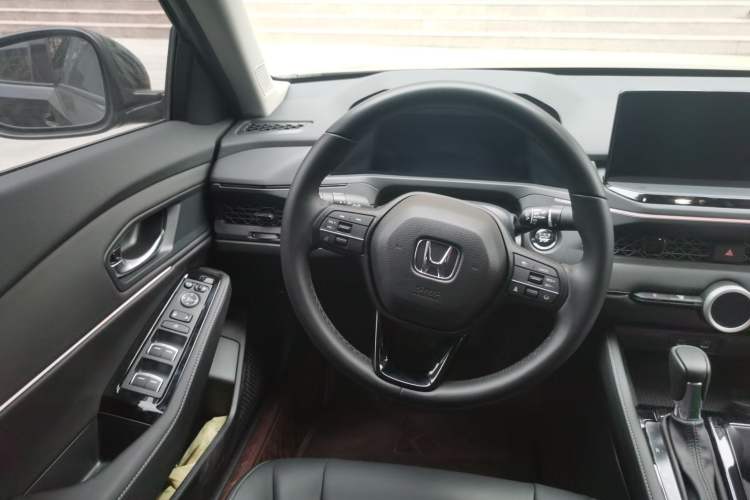 Used Honda Accord 2024 260TURBO Luxury Edition Steering Wheel