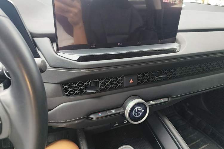 Used Honda Accord 2024 260TURBO Luxury Edition Audio And AC Panel