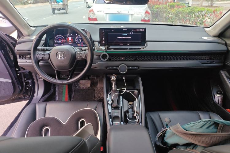 Used Honda Accord 2024 260TURBO Luxury Edition Center Console