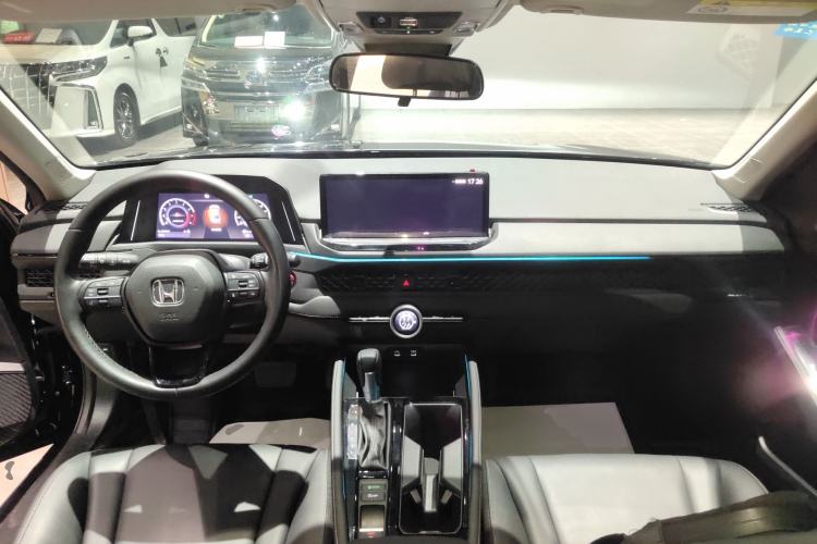 Used Honda Accord 2024 260TURBO Luxury Edition Center Console