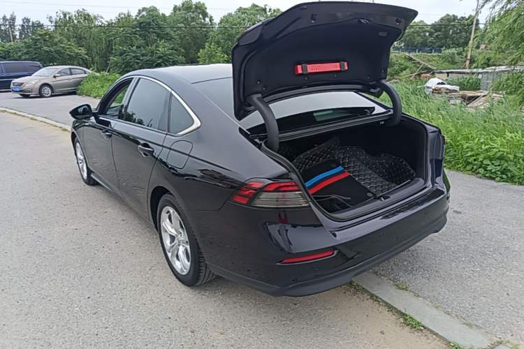 Used Honda Accord 2024 260TURBO Luxury Edition Rear Left 45 Deg