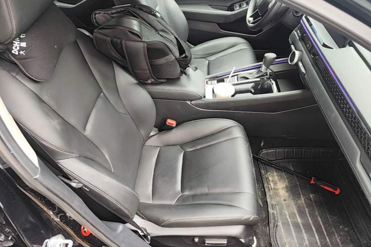 Used Honda Accord 2024 260TURBO Luxury Edition Right Front Seat