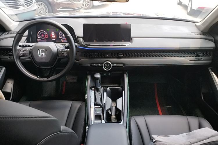 Used Honda Accord 2024 260TURBO Luxury Edition Center Console