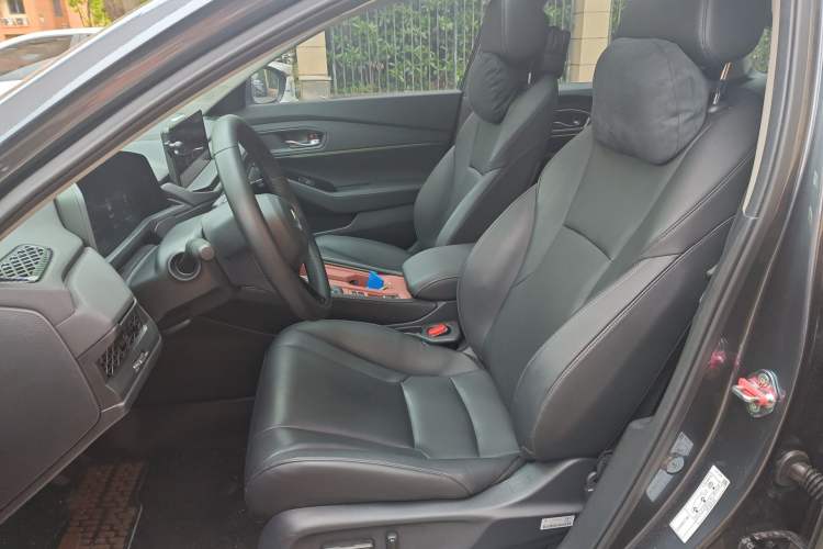 Used Honda Accord 2024 260TURBO Luxury Edition Left Front Seat