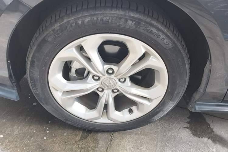 Used Honda Accord 2024 260TURBO Luxury Edition Left Front Wheel Hub