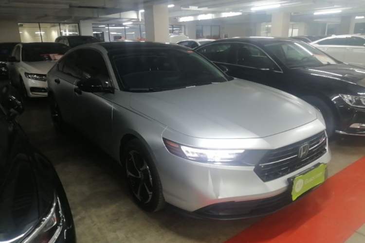 Used Honda Accord 2024 260TURBO Luxury Edition Front Right 45 Deg