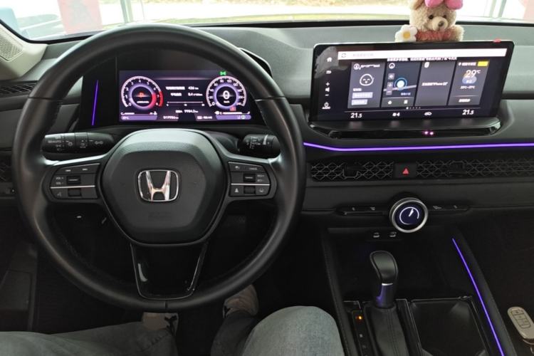 Used Honda Accord 2024 260TURBO Luxury Edition Center Console