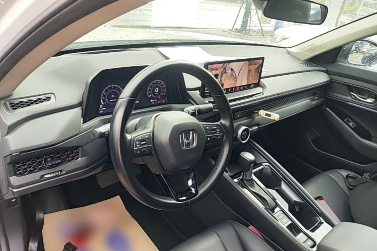 Used Honda Accord 2024 260TURBO Luxury Edition Center Console