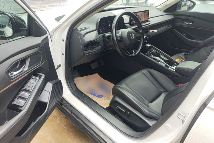Used Honda Accord 2024 260TURBO Luxury Edition Driver Seat