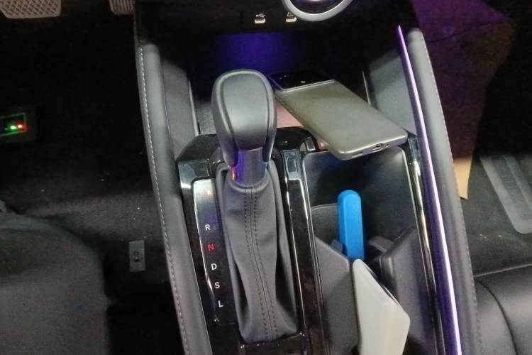 Used Honda Accord 2024 260TURBO Luxury Edition Gear Lever