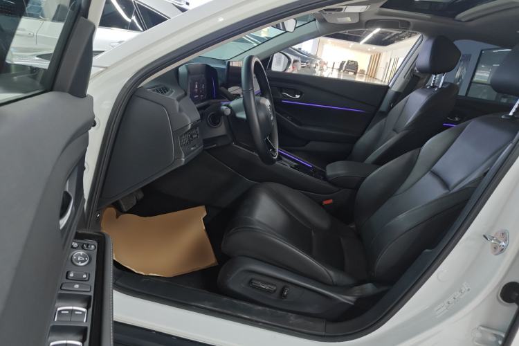 Used Honda Accord 2024 260TURBO Luxury Edition Left Front Seat