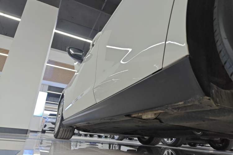 Used Honda Accord 2024 260TURBO Luxury Edition Left Side Sill