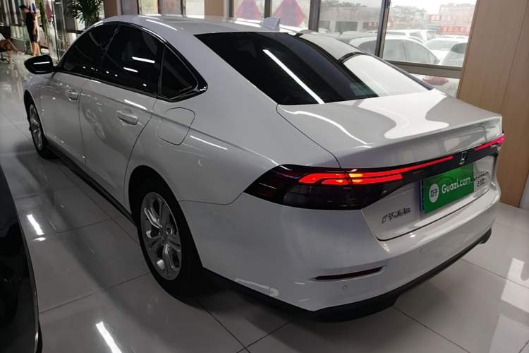 Used Honda Accord 2024 260TURBO Luxury Edition Rear Left 45 Deg