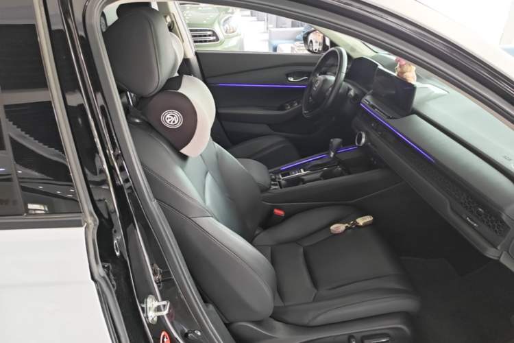 Used Honda Accord 2024 260TURBO Luxury Edition Right Front Seat