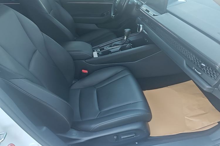 Used Honda Accord 2024 260TURBO Luxury Edition Right Front Seat