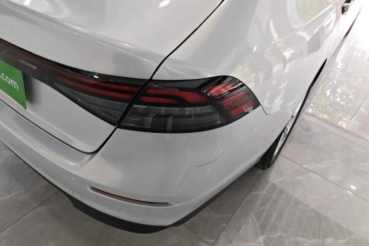 Used Honda Accord 2024 260TURBO Luxury Edition Right Rear Taillight