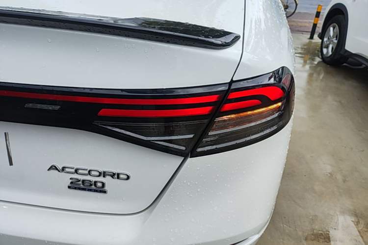 Used Honda Accord 2024 260TURBO Luxury Edition Right Rear Taillight